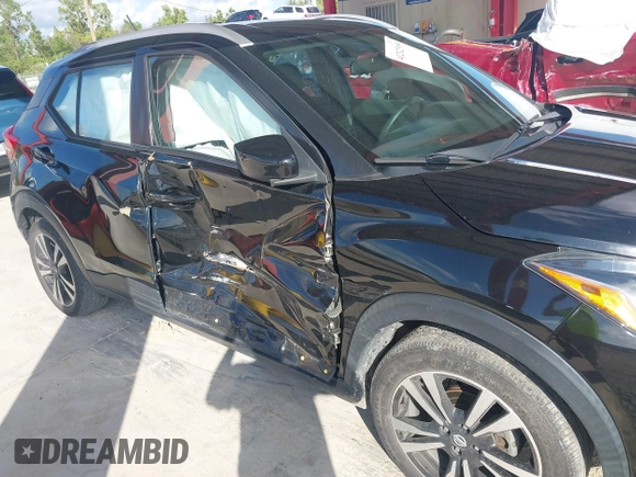 2019 Nissan Kicks S with VIN 3N1CP5CU7KL536151, listed as a IAAI auction lot 41212395 with 65,846 mi miles and . Bid and sale history available at carsss.com. Image 6.