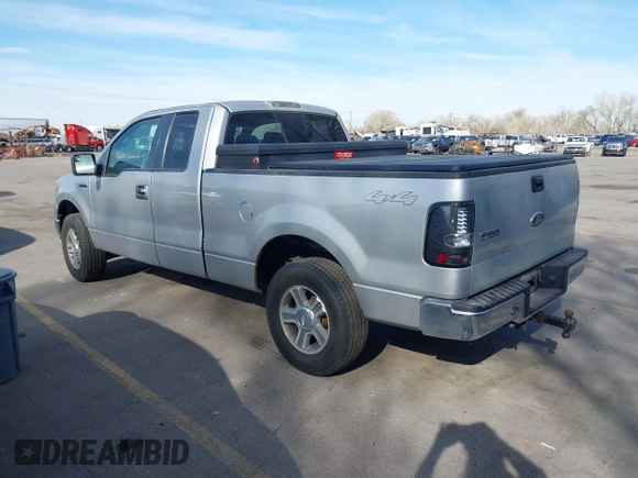 2006 Ford F-150 XLT with VIN 1FTPX14506FA09924, listed as a IAAI auction lot 41902617 with 179,444 mi miles. Bid and sale history available at carsss.com. Image 3.