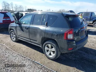 2014 Jeep Compass Sport with VIN 1C4NJDBB0ED567592, listed as a IAAI auction lot 41696070 with 150,303 mi miles. Bid and sale history available at carsss.com. Image 3.