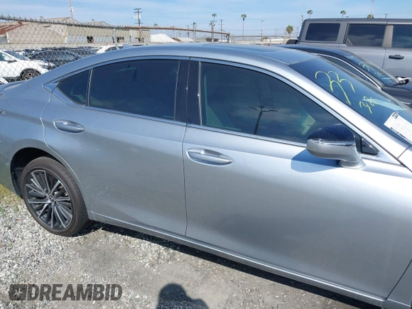 2023 Lexus ES with VIN 58ADA1C15PU029154, listed as a IAAI auction lot 41232311 with 15,900 mi miles. Bid and sale history available at carsss.com. Image 13.