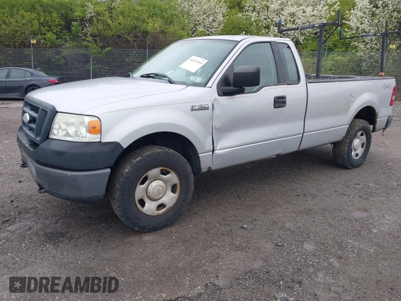 2006 Ford F-150 XL with VIN 1FTRF14W26NB02079, listed as a IAAI auction lot 42023955 with 238,047 mi miles. Bid and sale history available at carsss.com. Image 2.