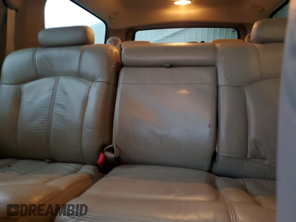 2002 Chevrolet Suburban LS with VIN 3GNEC16Z62G170085, listed as a Copart auction lot 80313284 with 458,005 mi miles and Salvage Title. Bid and sale history available at carsss.com. Image 10.