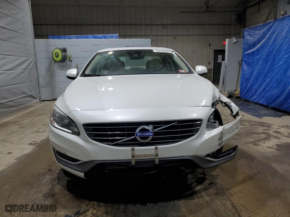 2015 Volvo S60 T5 Drive-E Premier with VIN YV140MFK5F1352599, listed as a Copart auction lot 49120995 with 151,436 mi miles and Salvage Title. Bid and sale history available at carsss.com. Image 5.