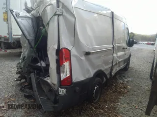 2019 Ford Transit with VIN 1FTYR2CM9KKA81722, listed as a IAAI auction lot 41990481 with 101,540 mi miles. Bid and sale history available at carsss.com. Image 4.