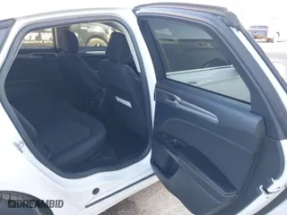 2020 Ford Fusion SE with VIN 3FA6P0HD6LR214403, listed as a IAAI auction lot 41536295 with 24,776 mi miles. Bid and sale history available at carsss.com. Image 8.