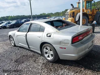 2012 Dodge Charger SE with VIN 2C3CDXBG4CH211517, listed as a IAAI auction lot 41982290 with 269,855 mi miles. Bid and sale history available at carsss.com. Image 3.