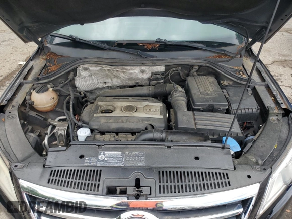 2010 Volkswagen Tiguan S с VIN WVGAV7AX9AW510951, выставлен на аукционе Copart как лот 59224895 с пробегом 144 645 миль миль и Чистый • Clean title. История ставок и продаж доступна на DreamBid. Изображение 12.