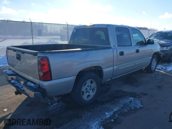 2005 Chevrolet Silverado 1500 LS with VIN 2GCEC13T251340755, listed as a IAAI auction lot 41280936 with 163,646 mi miles. Bid and sale history available at carsss.com. Image 4.
