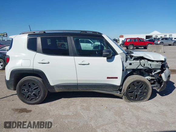 2018 Jeep Renegade Trailhawk with VIN ZACCJBCB1JPH28490, listed as a IAAI auction lot 41406910 with 76,003 mi miles. Bid and sale history available at carsss.com. Image 13.