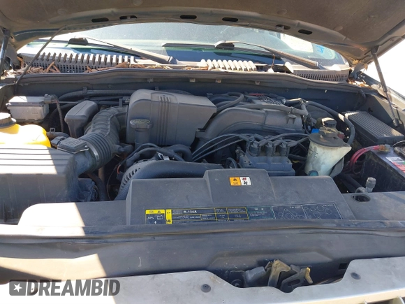 2002 Ford Explorer Eddie Bauer z VIN 1FMZU74E82UA41218, wystawiony jako IAAI lot #41890862 z przebiegiem 230 201 mil mil oraz . Historia ofert i sprzedaży dostępna na DreamBid. Obrazek 10.