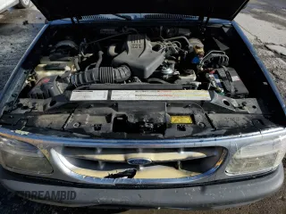 1998 Ford Explorer XL z VIN 1FMZU34E0WZA15570, wystawiony jako Copart lot #46279915 z przebiegiem 226 120 mil mil oraz Szkoda całkowita • Salvage title. Historia ofert i sprzedaży dostępna na DreamBid. Obrazek 12.