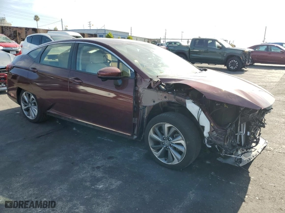2018 Honda Clarity Plug-In Hybrid Touring with VIN JHMZC5F30JC001502, listed as a Copart auction lot 60911633 with 50,500 mi miles. Bid and sale history available at carsss.com. Image 4.