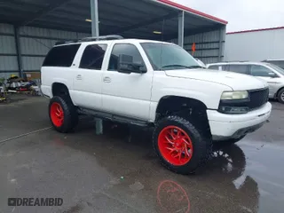 2003 Chevrolet Suburban Z71 with VIN 3GNFK16Z73G272620, listed as a IAAI auction lot 41915259 with 248,036 mi miles. Bid and sale history available at carsss.com. Image 1.