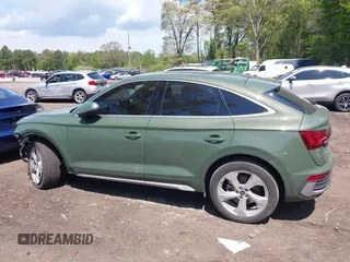2024 Audi Q5 Sportback S line Premium Plus z VIN WA15AAFY2R2049587, wystawiony jako IAAI lot #42188180 z przebiegiem 11 987 mil mil oraz . Historia ofert i sprzedaży dostępna na DreamBid. Obrazek 14.