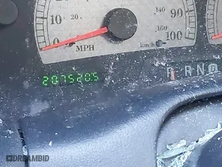 2001 Ford F-150 SuperCrew XLT with VIN 1FTRW07L11KB37184, listed as a IAAI auction lot 41077787 with 207,520 mi miles. Bid and sale history available at carsss.com. Image 15.