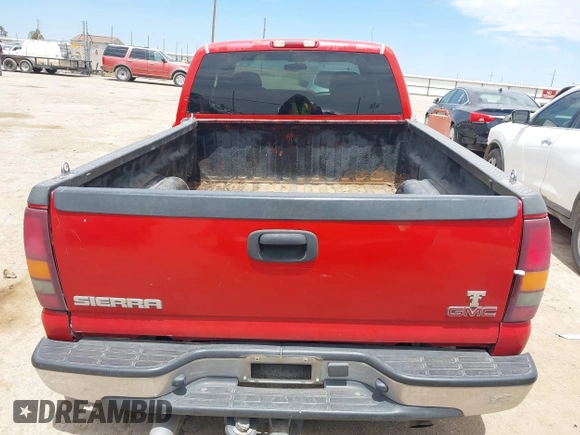 2002 GMC Sierra 1500 SLE z VIN 2GTEC19T121418817, wystawiony jako IAAI lot #42268546 z przebiegiem 337 179 mil mil oraz . Historia ofert i sprzedaży dostępna na DreamBid. Obrazek 17.