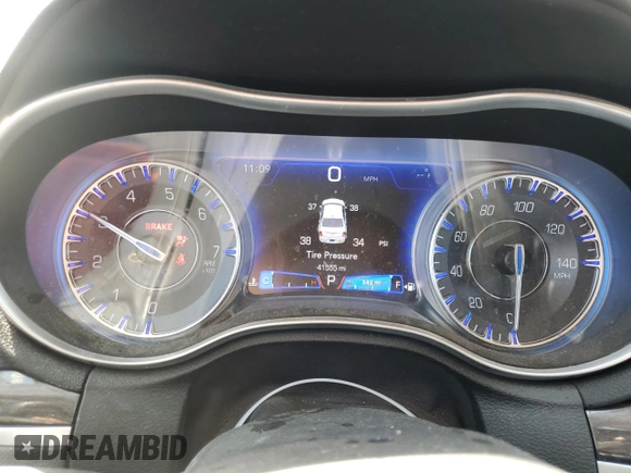 2022 Chrysler 300 Touring L with VIN 2C3CCADG6NH170906, listed as a Copart auction lot 52799445 with 41,555 mi miles and Salvage Title. Bid and sale history available at DreamBid. Image 9.