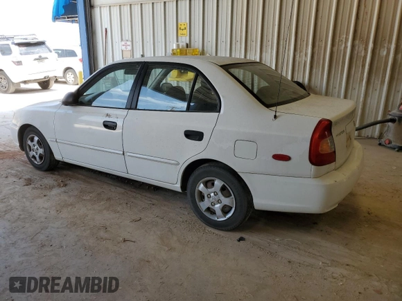 2002 Hyundai Accent GL with VIN KMHCG45C82U380280, listed as a Copart auction lot 79087254 with 173,764 mi miles and Clean Title. Bid and sale history available at carsss.com. Image 2.