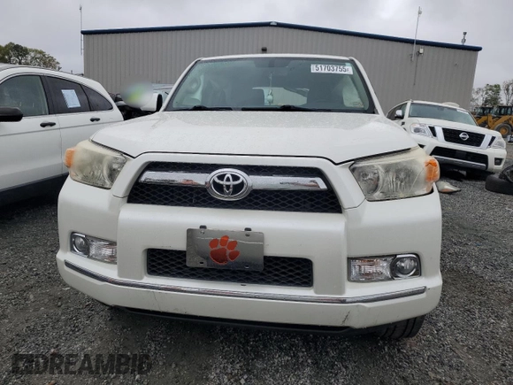 2013 Toyota 4Runner SR5 z VIN JTEZU5JR4D5057487, wystawiony jako Copart lot #51703755 z przebiegiem 119 883 mil mil oraz Szkoda całkowita • Salvage title. Historia ofert i sprzedaży dostępna na DreamBid. Obrazek 5.