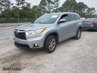 2014 Toyota Highlander XLE with VIN 5TDKKRFH3ES035284, listed as a IAAI auction lot 41909877 with 112,468 mi miles. Bid and sale history available at carsss.com. Image 17.
