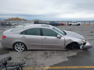 2007 Lexus ES 350 with VIN JTHBJ46G272110174, listed as a IAAI auction lot 41629467 with 105,232 mi miles. Bid and sale history available at carsss.com. Image 13.