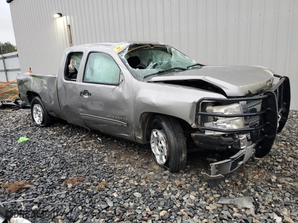 2013 Chevrolet Silverado 1500 LT with VIN 1GCRCSE08DZ310370, listed as a Copart auction lot 83549214 with 92,907 mi miles and Salvage Title. Bid and sale history available at carsss.com. Image 4.