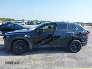 2025 Mazda CX-50 S Premium z VIN 7MMVABDM6SN348791, wystawiony jako IAAI lot #42340944 z przebiegiem 6202 mil mil oraz . Historia ofert i sprzedaży dostępna na DreamBid. Obrazek 15.