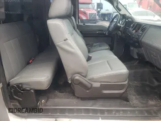 2014 Ford F-250 XL z VIN 1FT7X2BT4EEA78482, wystawiony jako Copart lot #62731915 z przebiegiem 235 126 mil mil oraz Czysty tytuł • Clean title. Historia ofert i sprzedaży dostępna na DreamBid. Obrazek 5.