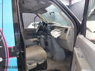 2013 Ford Econoline Cargo Van Commercial with VIN 1FTNE2EL2DDA42612, listed as a IAAI auction lot 41599646 with 207,770 mi miles. Bid and sale history available at carsss.com. Image 5.
