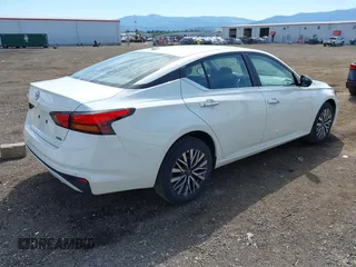 2025 Nissan Altima SV with VIN 1N4BL4DW5SN358521, listed as a IAAI auction lot 42213920 with 5,287 mi miles and . Bid and sale history available at DreamBid. Image 4.