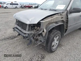 2006 Chevrolet TrailBlazer LS with VIN 1GNET16S766125165, listed as a IAAI auction lot 41449234 with 188,518 mi miles and . Bid and sale history available at DreamBid. Image 6.