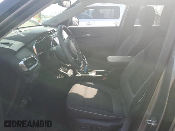 2023 Chevrolet TrailBlazer LT with VIN KL79MRSL5PB177050, listed as a Copart auction lot 49977245 with 35,995 mi miles and Salvage Title. Bid and sale history available at DreamBid. Image 7.