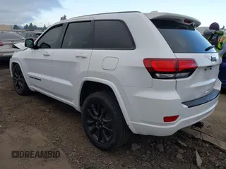 2018 Jeep Grand Cherokee Altitude with VIN 1C4RJEAGXJC153479, listed as a IAAI auction lot 41493917 with 83,589 mi miles. Bid and sale history available at carsss.com. Image 3.