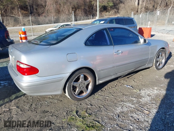 2000 Mercedes-Benz CLK 320/430 with VIN WDBLJ65G6YF114384, listed as a IAAI auction lot 41334745 with 131,461 mi miles and . Bid and sale history available at DreamBid. Image 4.