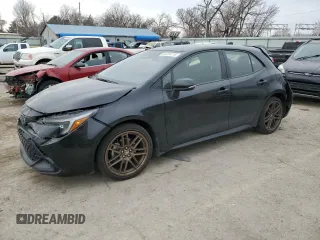 2024 Toyota Corolla Hatchback SE with VIN JTND4MBE1R3219045, listed as a Copart auction lot 44724115 with 11,621 mi miles and Salvage Title. Bid and sale history available at carsss.com. Image 1.