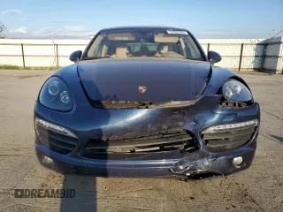 2012 Porsche Cayenne S z VIN WP1AB2A20CLA48142, wystawiony jako Copart lot #45908565 z przebiegiem 114 073 mil mil oraz Szkoda całkowita • Salvage title. Historia ofert i sprzedaży dostępna na DreamBid. Obrazek 5.