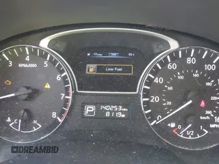 2014 Nissan Pathfinder SL with VIN 5N1AR2MM9EC639952, listed as a IAAI auction lot 42216892 with 140,253 mi miles. Bid and sale history available at carsss.com. Image 7.