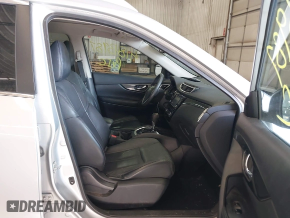 2014 Nissan Rogue SL with VIN 5N1AT2MV8EC873610, listed as a IAAI auction lot 41843987 with 179,226 mi miles. Bid and sale history available at carsss.com. Image 5.