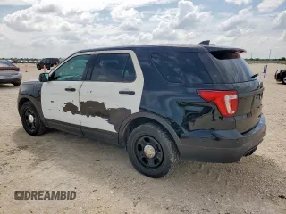 2017 Ford Police Interceptor Utility z VIN 1FM5K8AR7HGD58691, wystawiony jako Copart lot #63703675 z przebiegiem 96 858 mil mil oraz Szkoda całkowita • Salvage title. Historia ofert i sprzedaży dostępna na DreamBid. Obrazek 2.