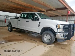 2019 Ford F-250 XL with VIN 1FT7W2B66KEE84885, listed as a Copart auction lot 62522495 with 155,299 mi miles and Clean title. Bid and sale history available at DreamBid. Image 4.
