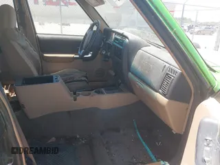 1999 Jeep Cherokee Sport with VIN 1J4FF68S1XL651707, listed as a IAAI auction lot 42325089 with Not provided miles and . Bid and sale history available at DreamBid. Image 5.