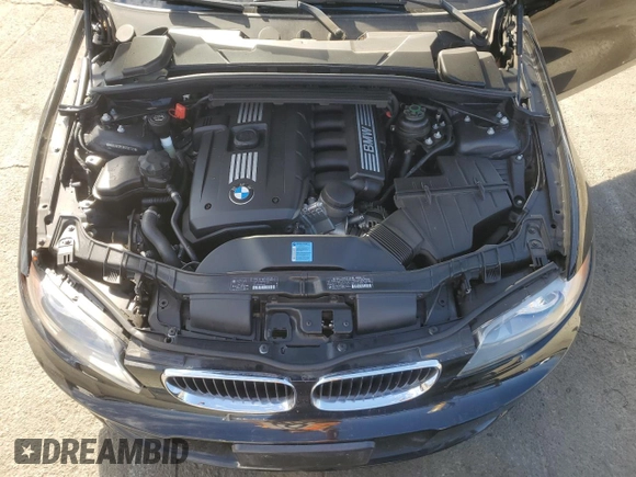 2009 BMW 1 Series 128i with VIN WBAUN13529VH81121, listed as a Copart auction lot 77849094 with 30,756 mi miles and Salvage Title. Bid and sale history available at DreamBid. Image 11.