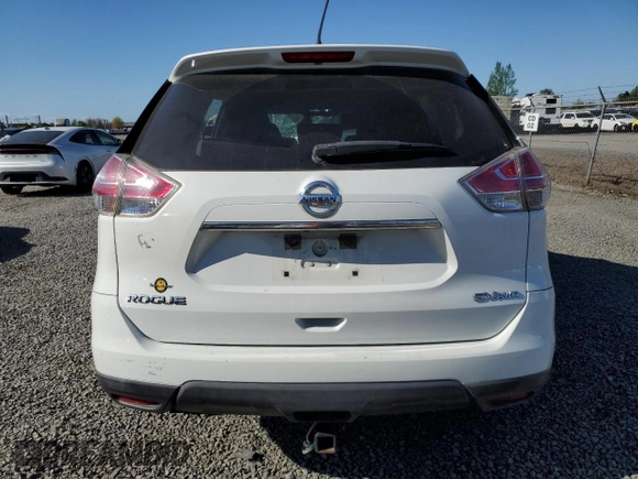 2016 Nissan Rogue SV z VIN KNMAT2MV7GP708227, wystawiony jako Copart lot #54054605 z przebiegiem 180 530 mil mil oraz Szkoda całkowita • Salvage title. Historia ofert i sprzedaży dostępna na DreamBid. Obrazek 6.