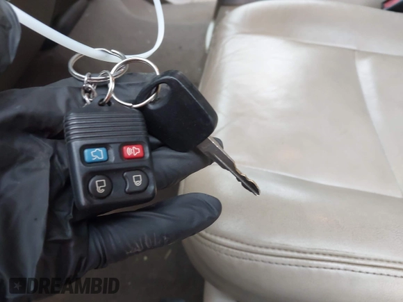 2003 Ford Excursion с VIN 1FMSU45F93EA92116, выставлен на аукционе IAAI как лот 42016521 с пробегом 325 556 миль миль и . История ставок и продаж доступна на DreamBid. Изображение 11.