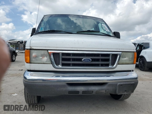 2006 Ford Econoline Passenger XL with VIN 1FBSS31L76DA19499, listed as a Copart auction lot 64693445 with 407,254 mi miles and Clean title. Bid and sale history available at DreamBid. Image 5.