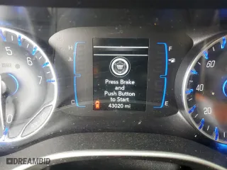 2020 Chrysler Pacifica Touring with VIN 2C4RC1FG5LR152522, listed as a Copart auction lot 47253245 with 43,020 mi miles and Salvage Title. Bid and sale history available at carsss.com. Image 9.