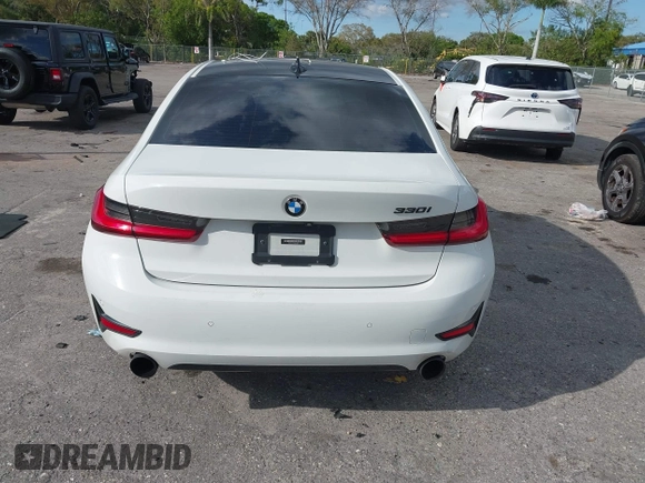 2019 BMW 3 Series 330i z VIN 3MW5R1J57K8A03673, wystawiony jako IAAI lot #41672322 z przebiegiem 72 083 mil mil oraz . Historia ofert i sprzedaży dostępna na DreamBid. Obrazek 16.