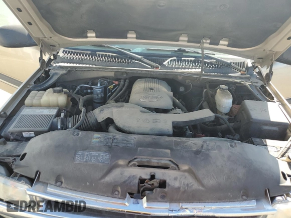 2005 Chevrolet Suburban LS with VIN 3GNFK16Z15G176484, listed as a Copart auction lot 74426024 with 248,137 mi miles and Salvage Title. Bid and sale history available at carsss.com. Image 12.