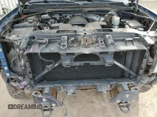 2015 GMC Sierra 1500 SLE z VIN 3GTU2UEC8FG211070, wystawiony jako Copart lot #44584615 z przebiegiem 172 940 mil mil oraz Szkoda całkowita • Salvage title. Historia ofert i sprzedaży dostępna na DreamBid. Obrazek 11.