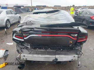 2020 Dodge Charger Scat Pack z VIN 2C3CDXGJXLH107344, wystawiony jako IAAI lot #41888453 z przebiegiem Nie podano mil oraz . Historia ofert i sprzedaży dostępna na DreamBid. Obrazek 17.